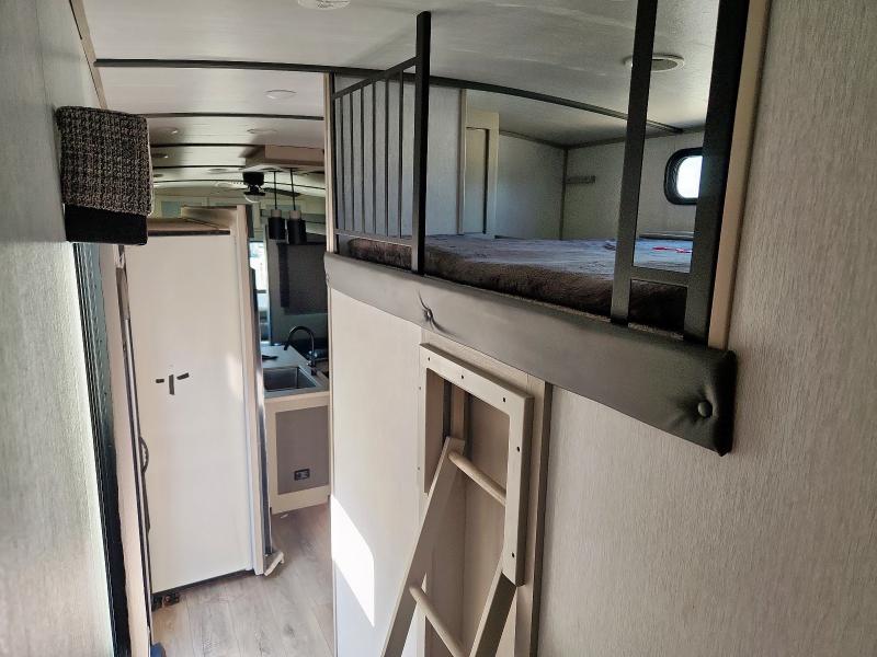 2023 SALEM HEMISPHERE #3246903230