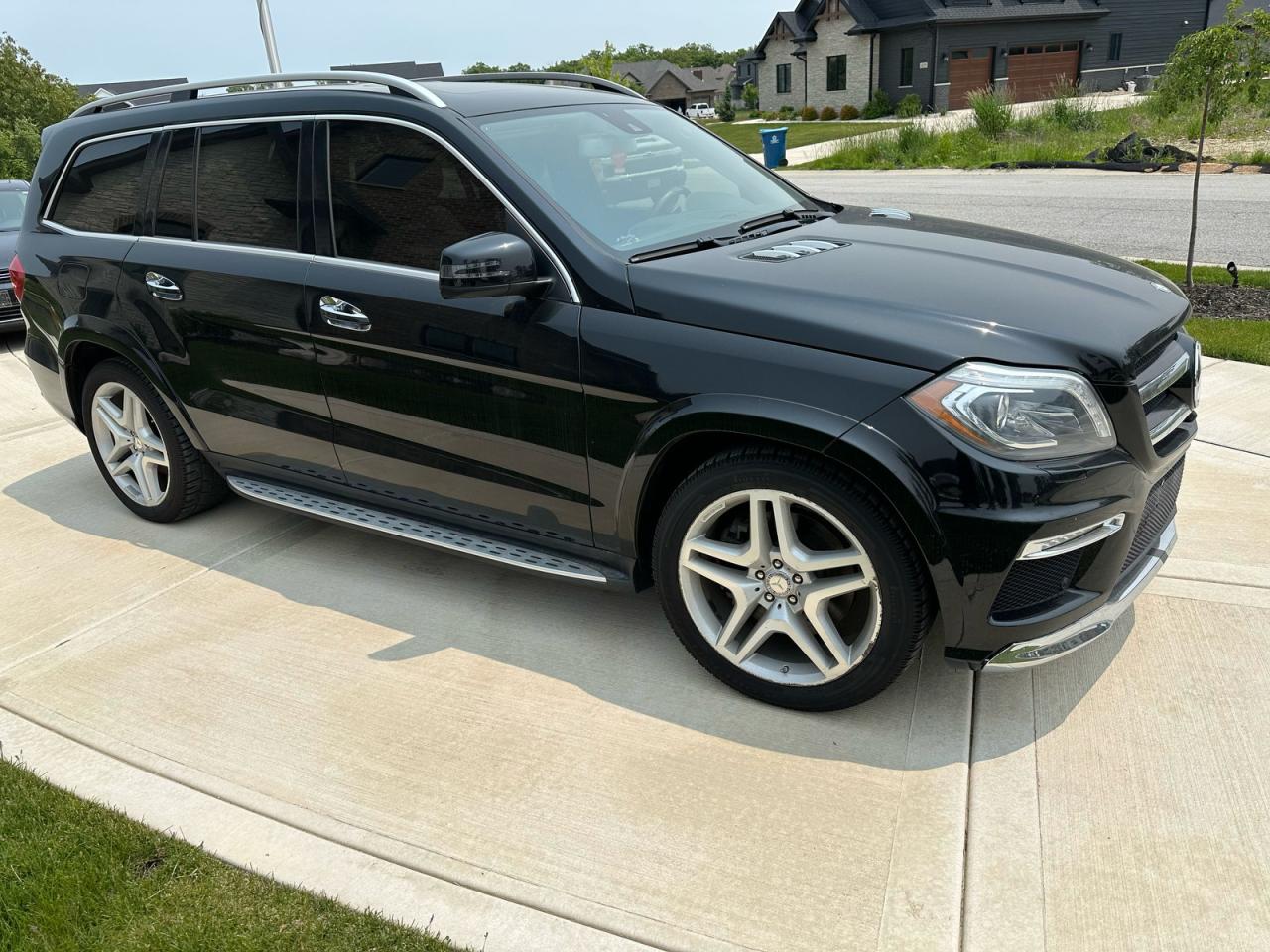 MERCEDES-BENZ GL-CLASS 550 4MATIC