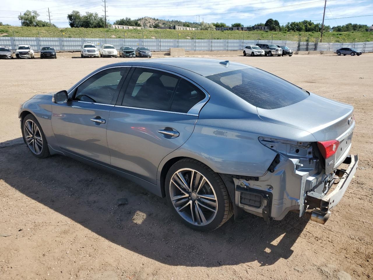 INFINITI Q50 HYBRID PREMIUM