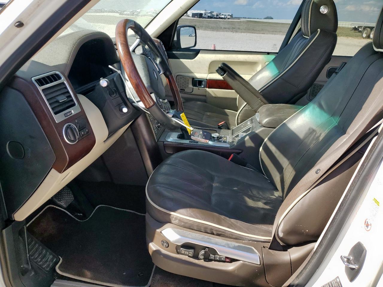 LAND ROVER RANGE ROVER HSE LUXURY