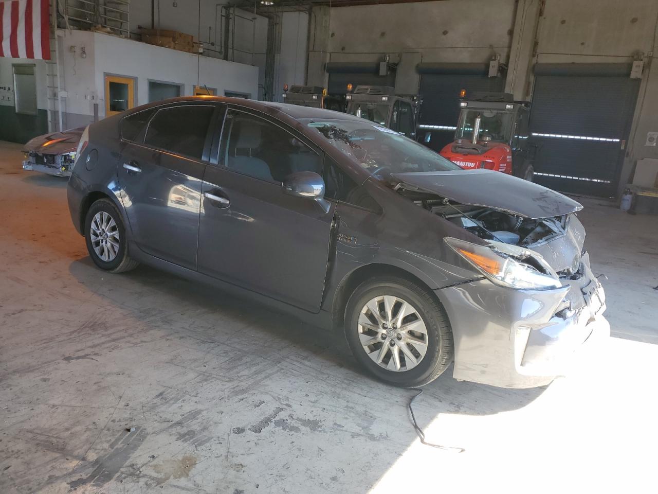 TOYOTA PRIUS PLUG-IN