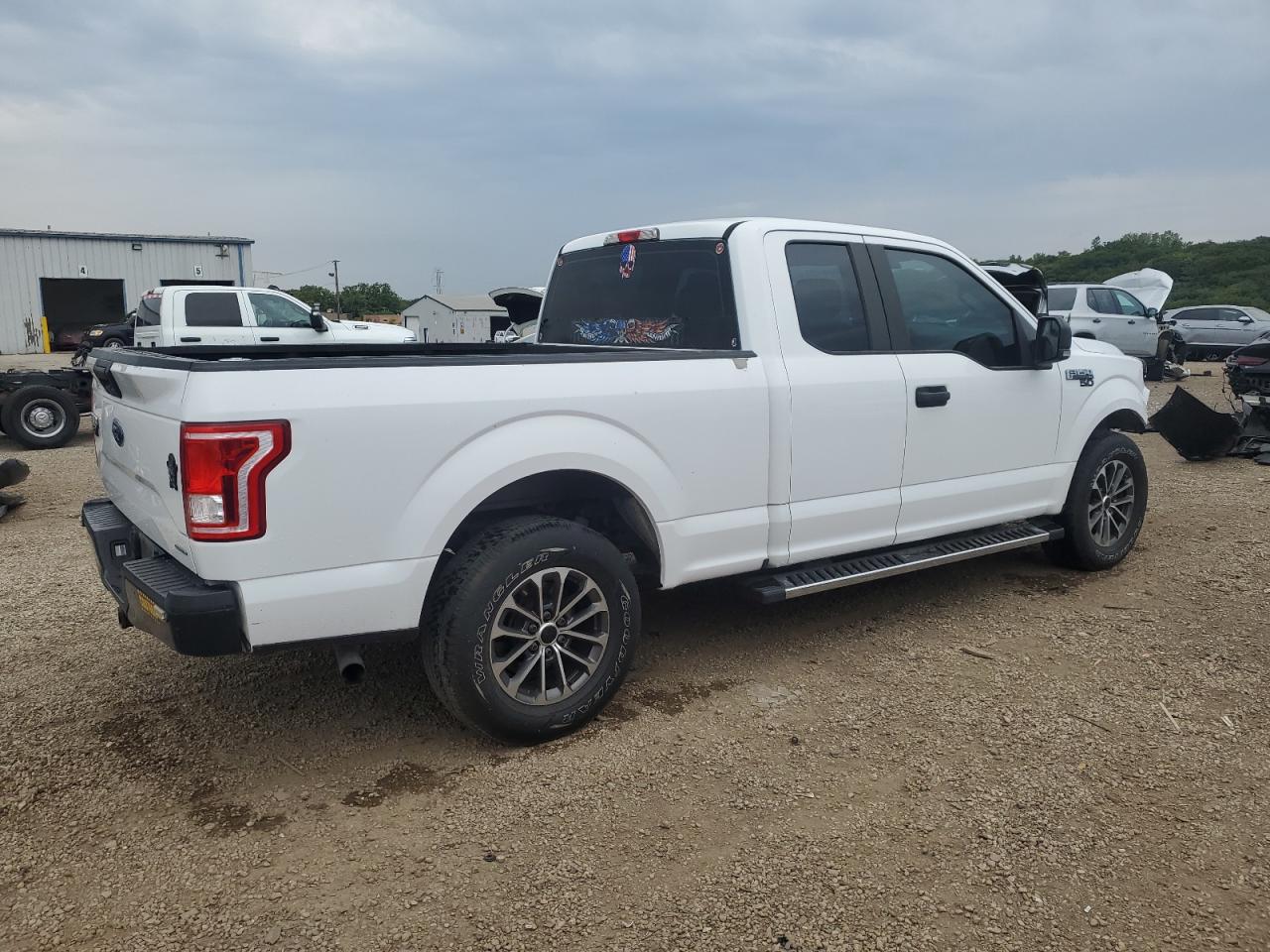 FORD F-150 SUPER CAB