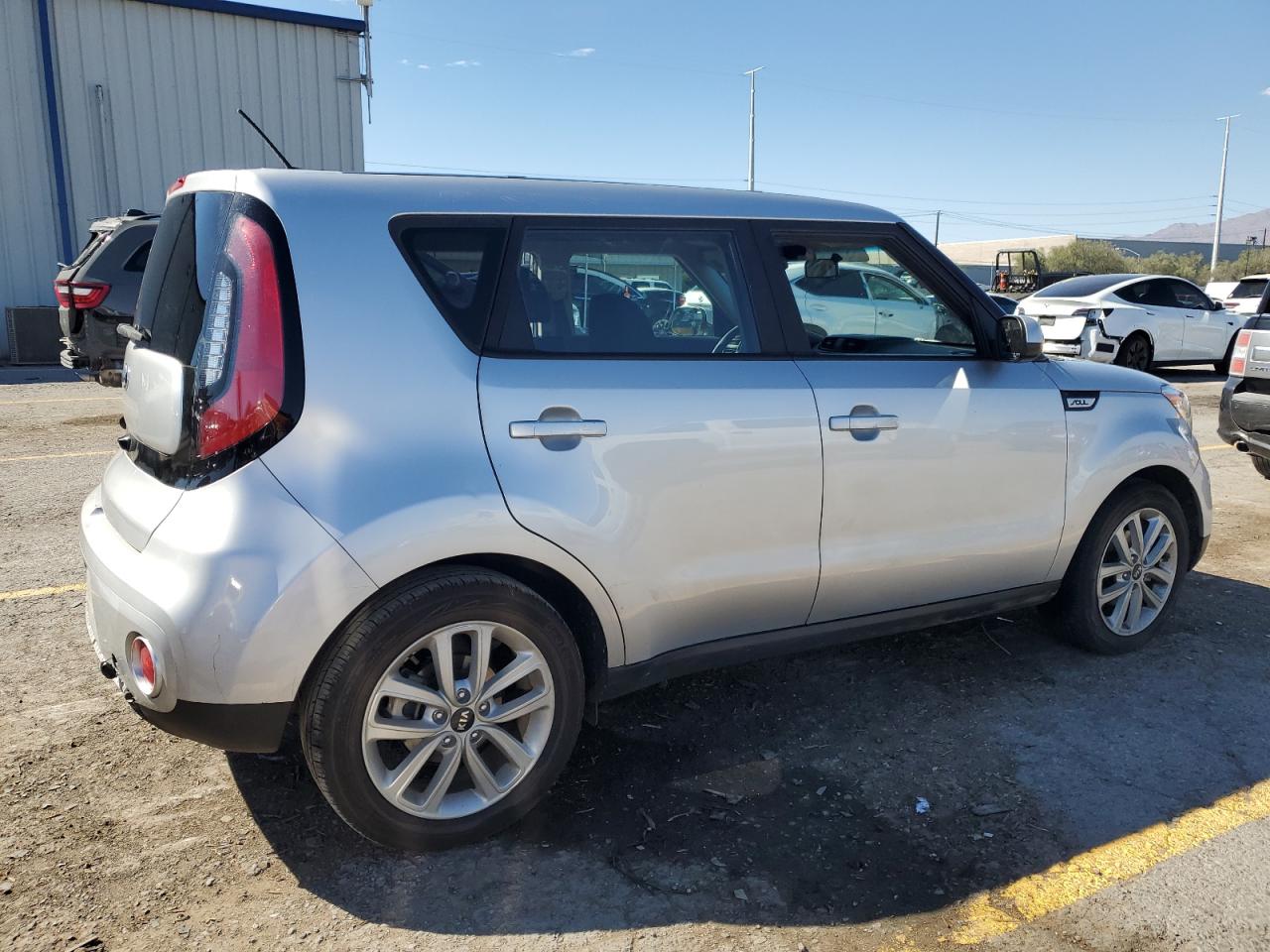 KIA SOUL +