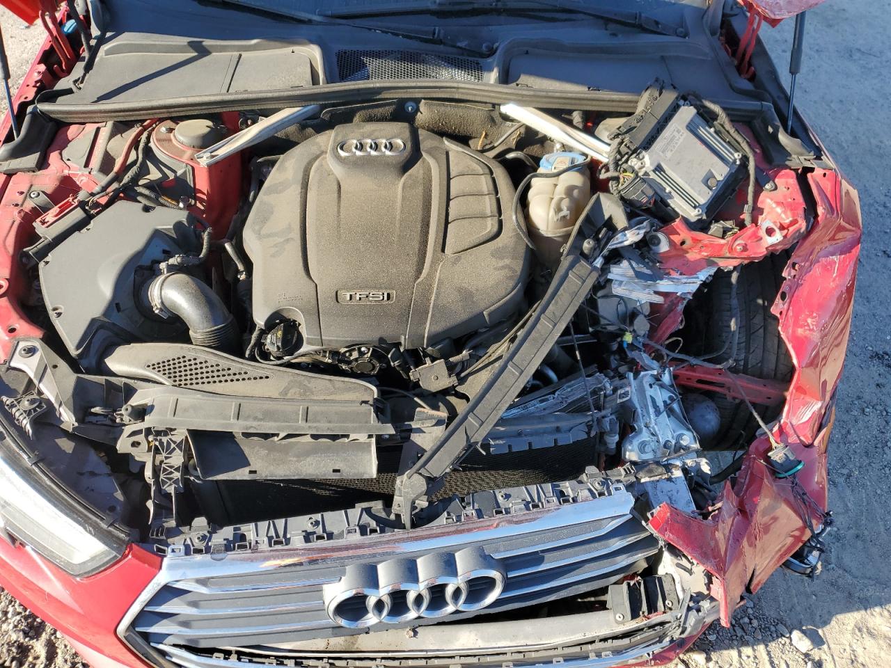 AUDI A4 ULTRA PREMIUM