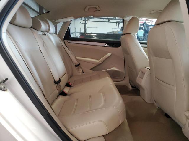 2014 VOLKSWAGEN PASSAT S - 1VWAT7A3XEC038092