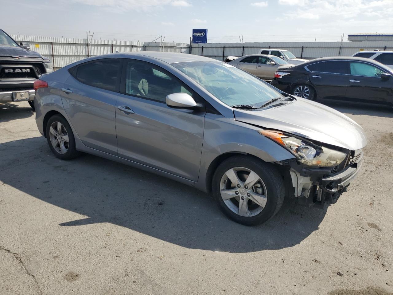 HYUNDAI ELANTRA GLS
