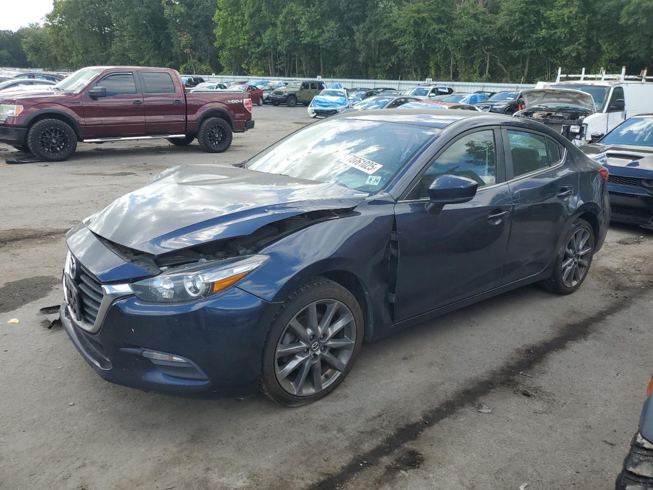 MAZDA 3 TOURING