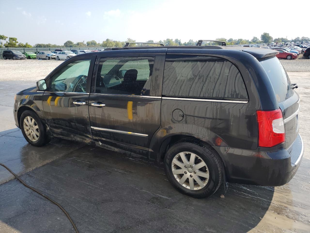 CHRYSLER TOWN & COUNTRY TOURING