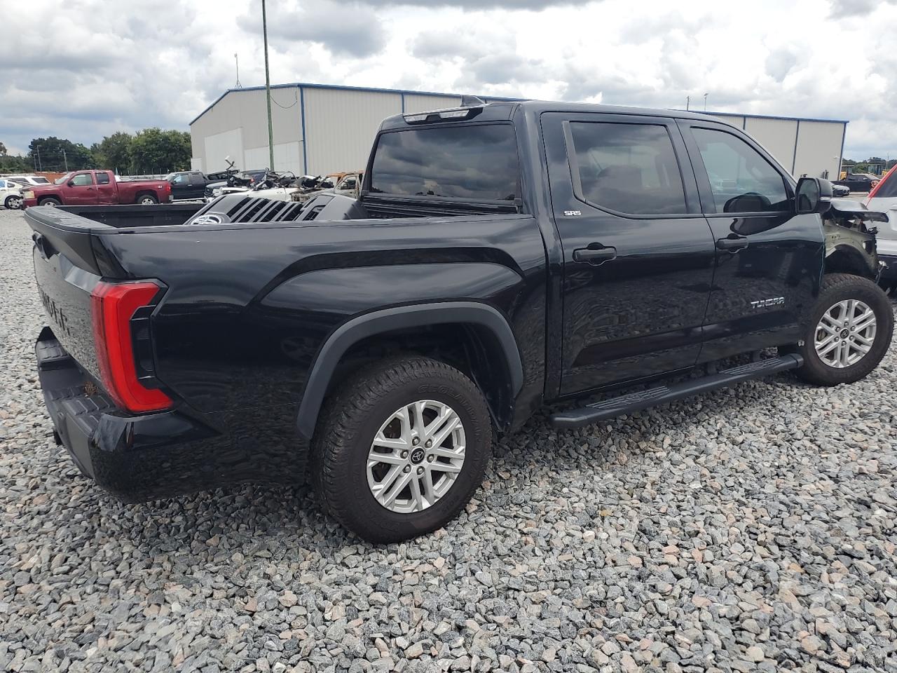 TOYOTA TUNDRA CREWMAX SR