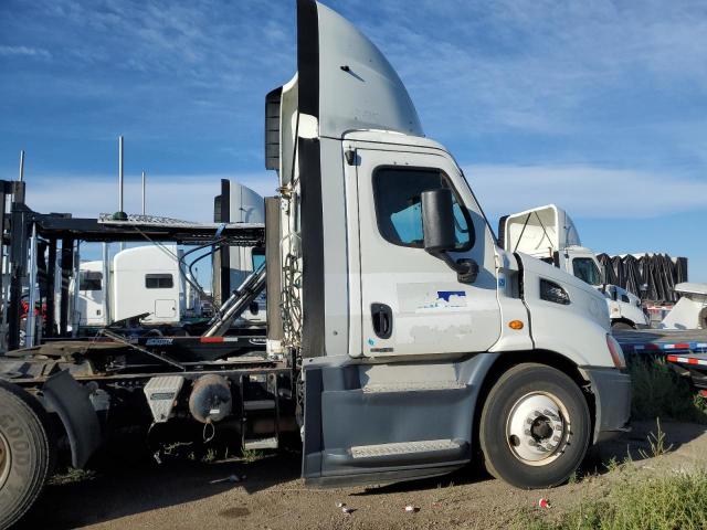 2016 FREIGHTLINER CASCADIA 1 #3245408403