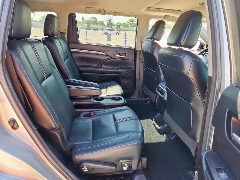 2018 TOYOTA HIGHLANDER 5TDKZRFH5JS533606