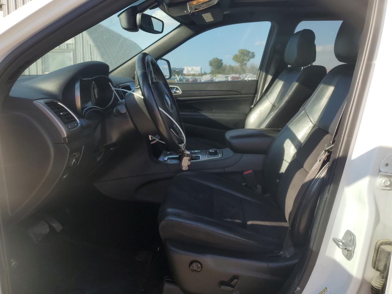 JEEP GRAND CHEROKEE LAREDO