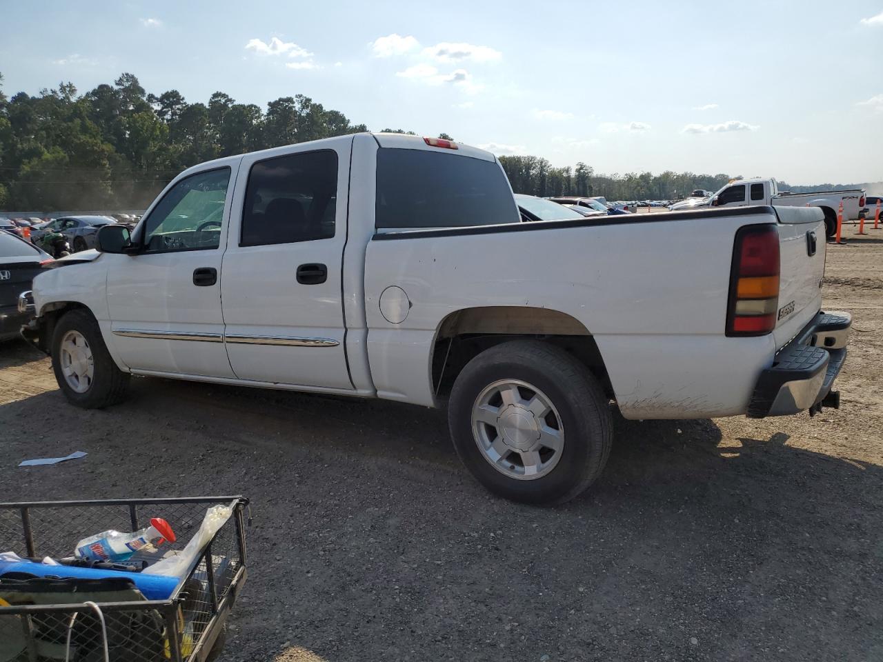 Lot #3298046153 2005 GMC NEW SIERRA