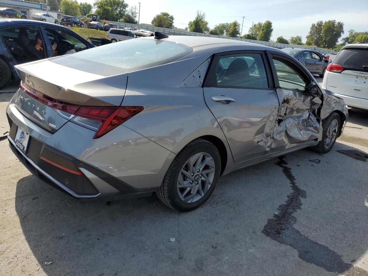 HYUNDAI ELANTRA BLUE