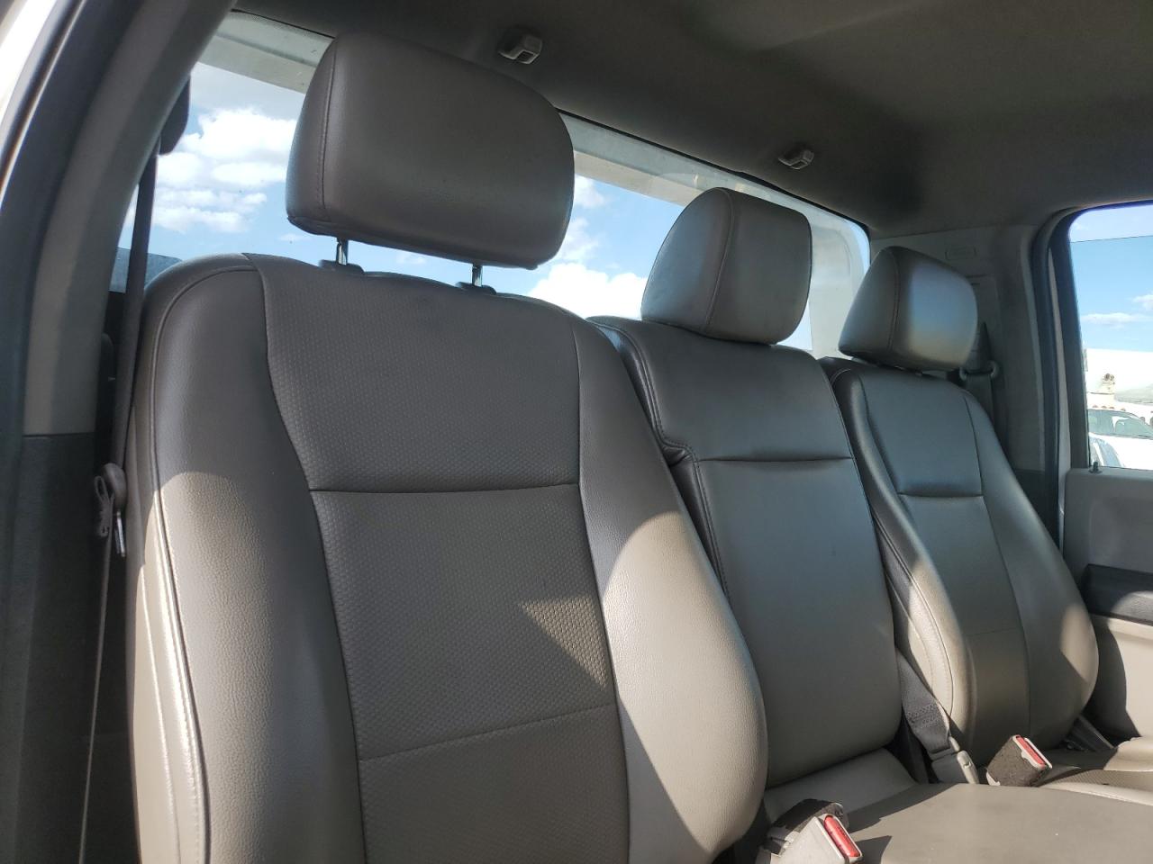 FORD F-450 SUPER DUTY