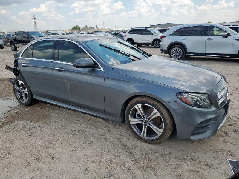 2018 MERCEDES-BENZ E 300 WDDZF4JB4JA384525