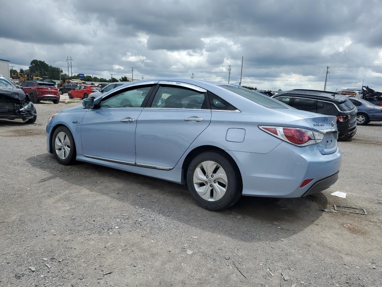 HYUNDAI SONATA HYBRID