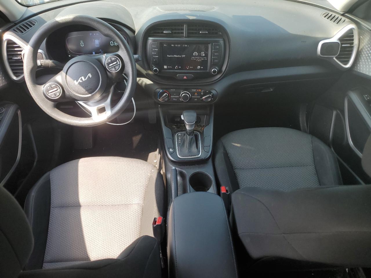 KIA SOUL LX