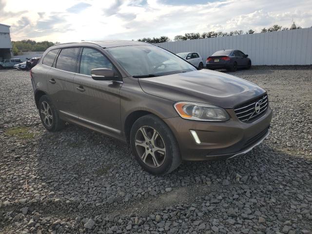 2015 VOLVO XC60 T6 PR YV4902RB1F2581929