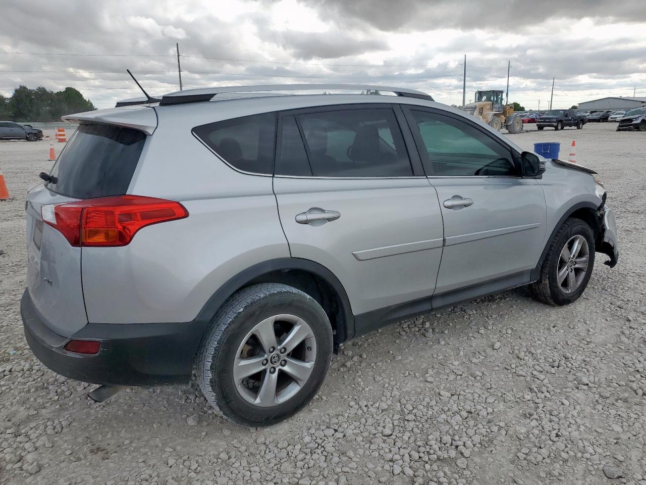 TOYOTA RAV4 XLE