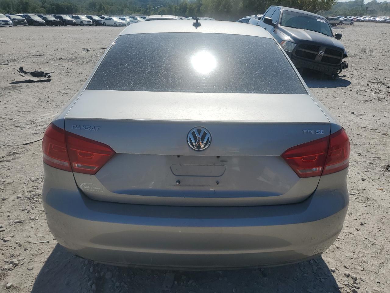 VOLKSWAGEN PASSAT SE