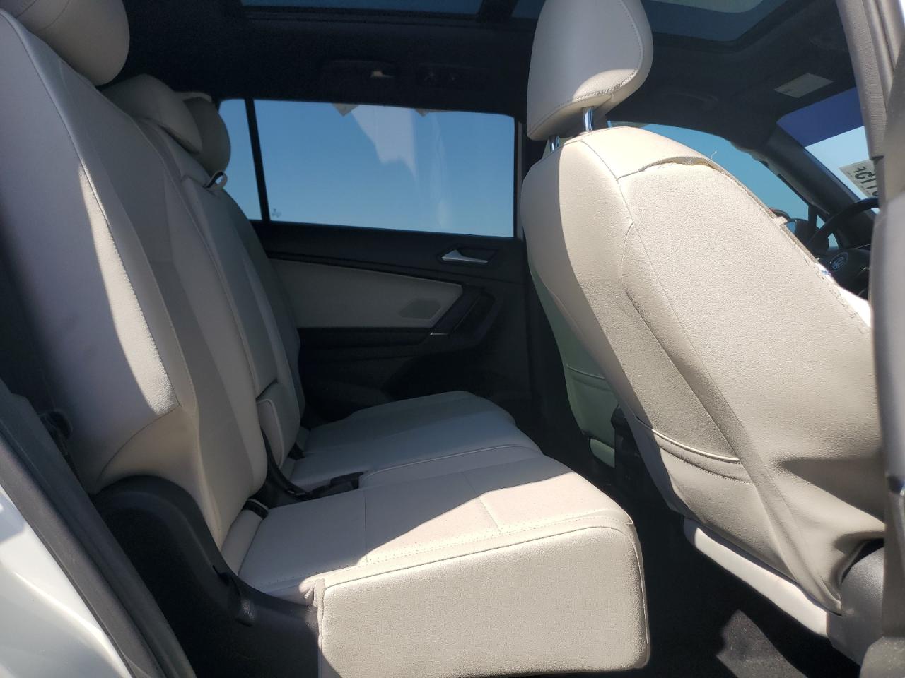 VOLKSWAGEN TIGUAN SE