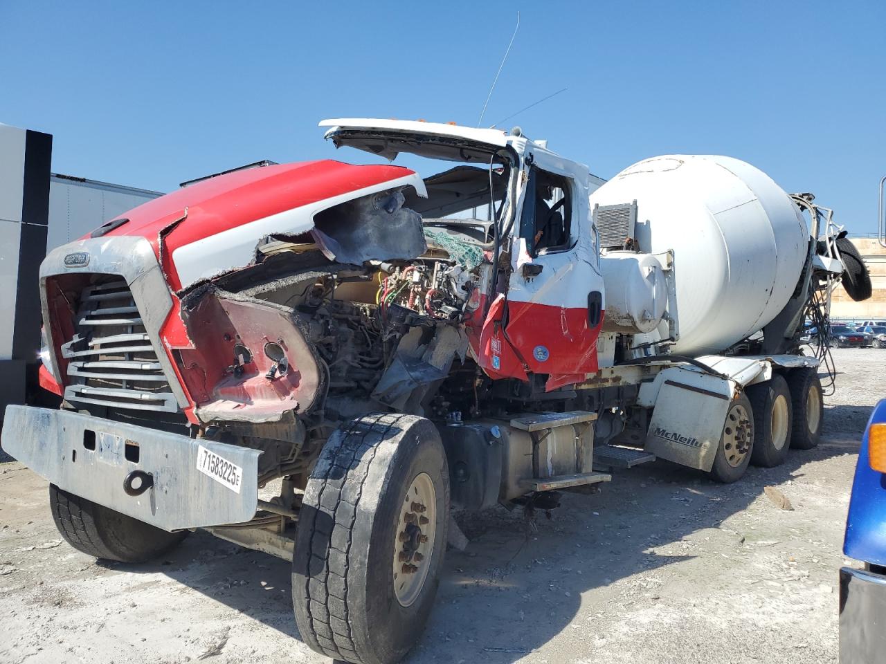 Lot #3276357732 2018 FREIGHTLINER 114SD