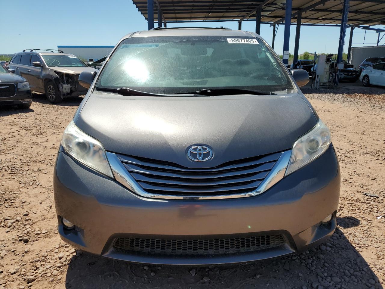 TOYOTA SIENNA XLE
