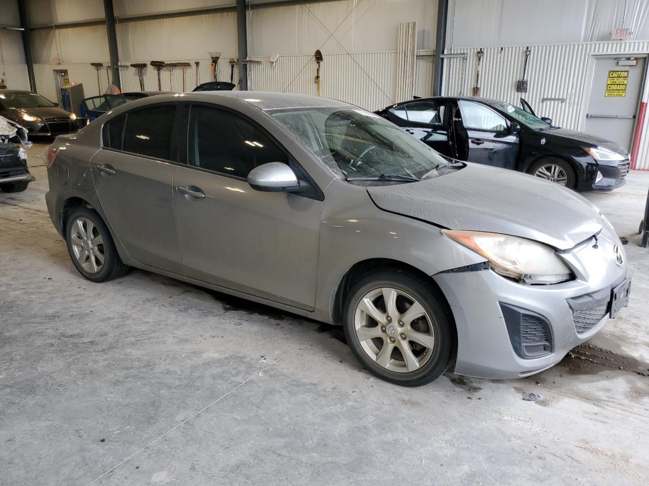 MAZDA 3 I
