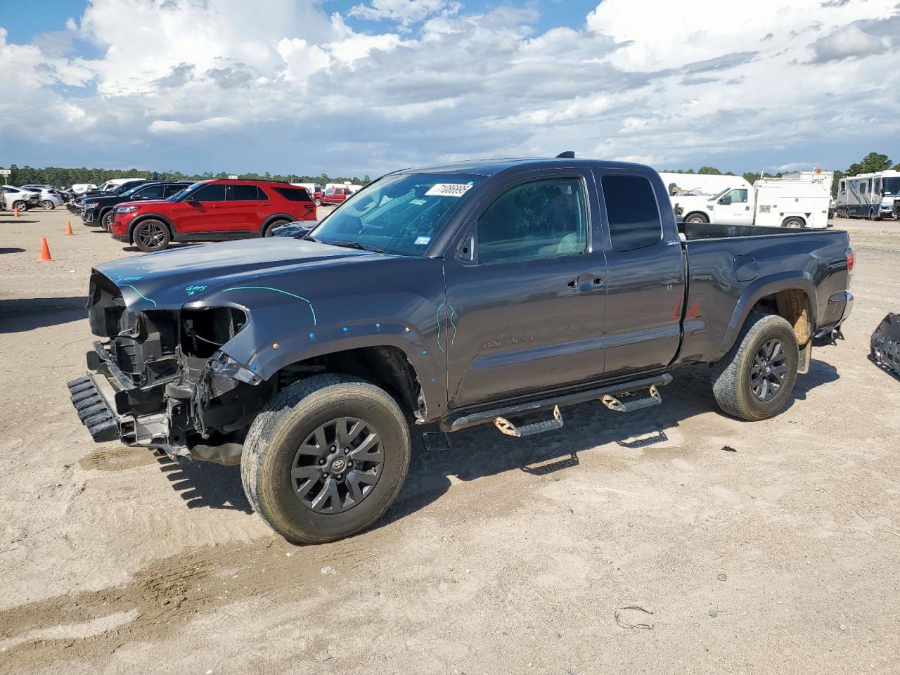 TOYOTA TACOMA ACCESS CAB