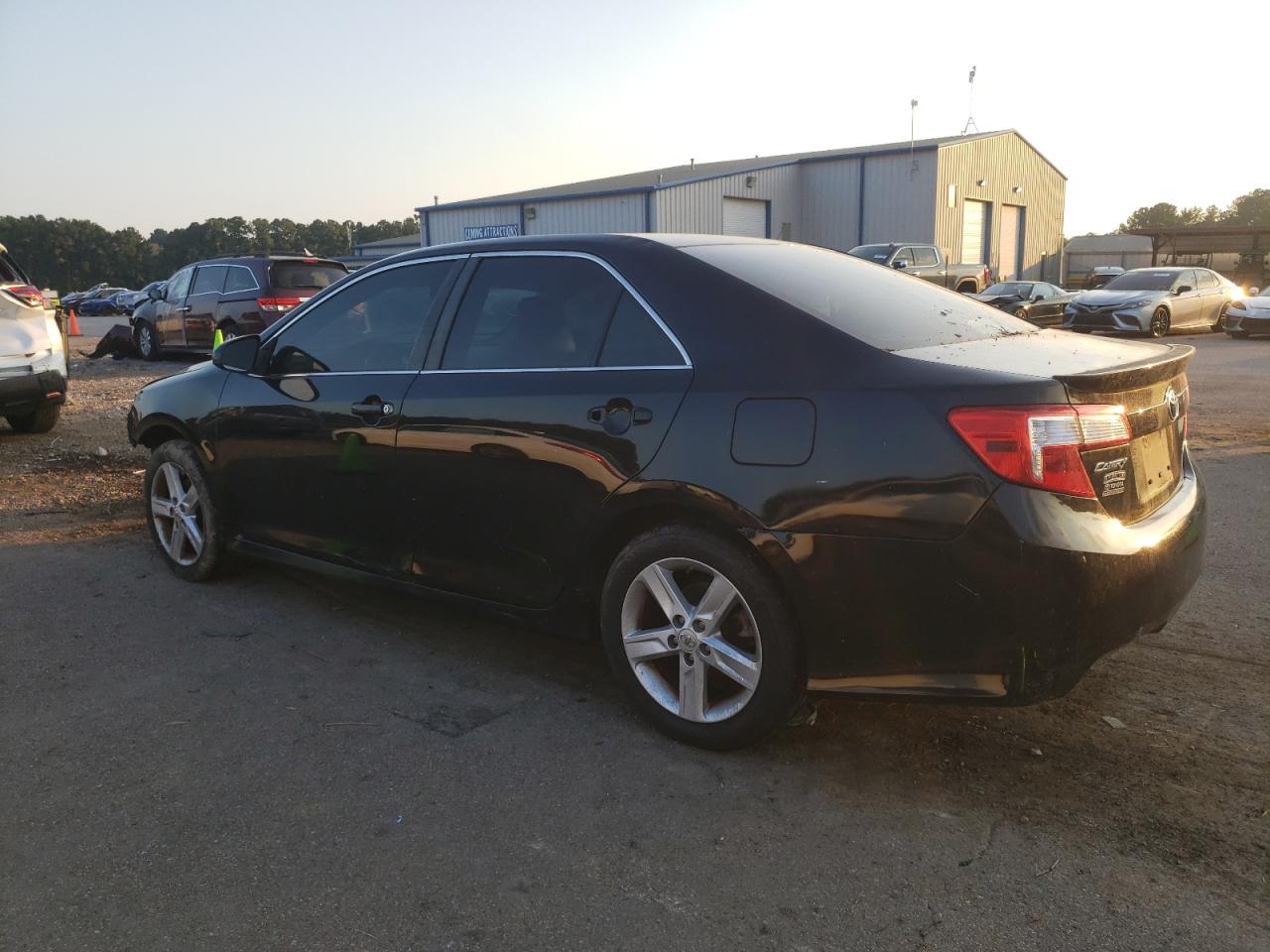 TOYOTA CAMRY L