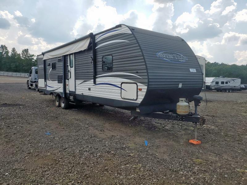 Global Auto Auctions: 2017 DUTCHMEN ASPEN TRL