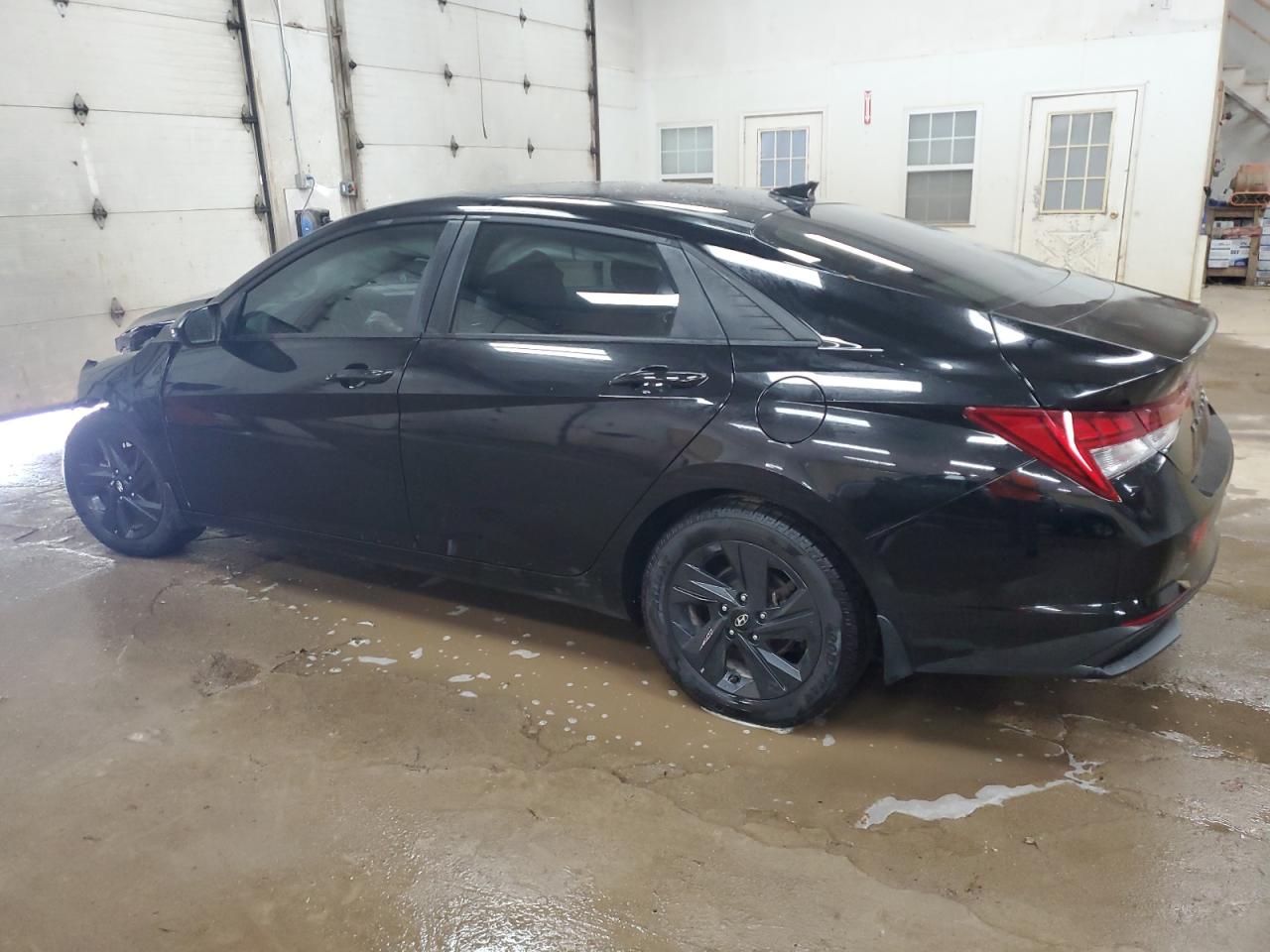 HYUNDAI ELANTRA BLUE