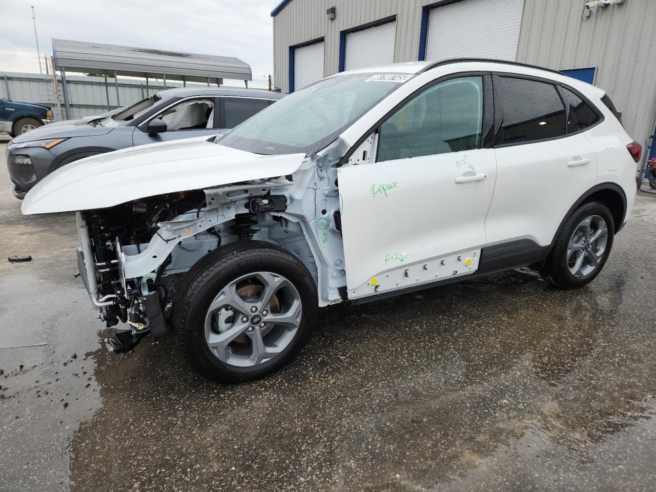  Salvage Ford Escape