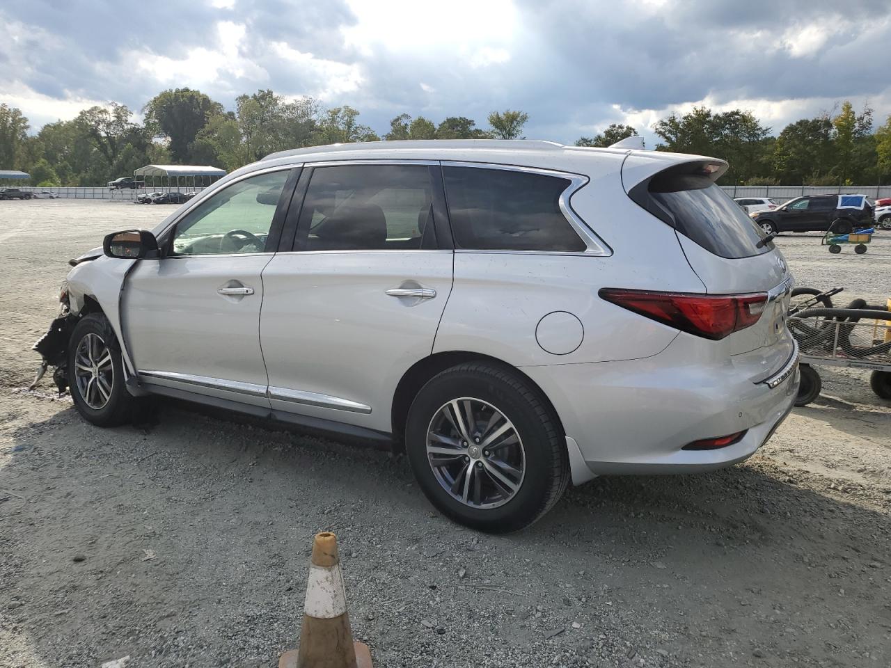 INFINITI QX60 LUXE