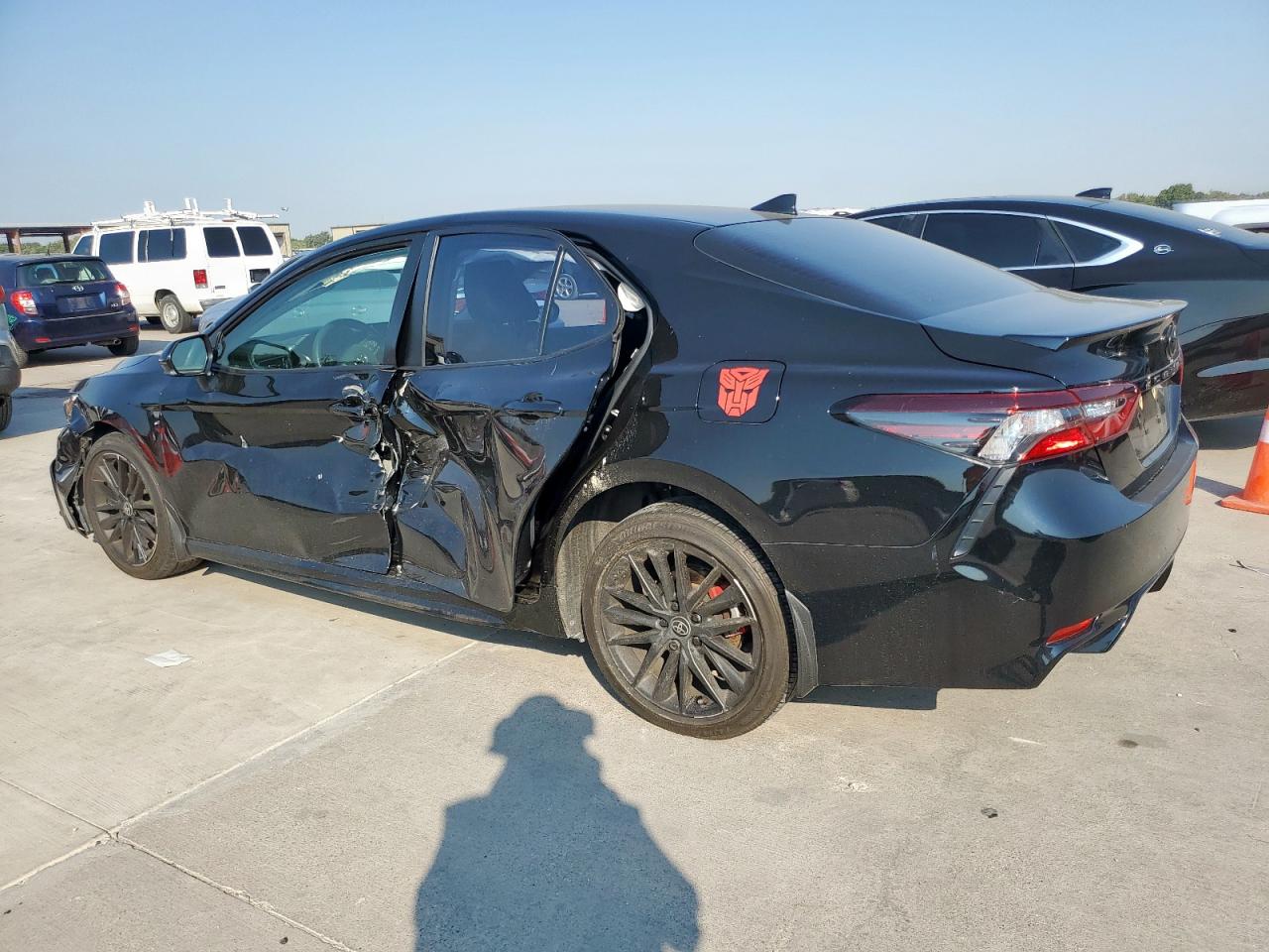 TOYOTA CAMRY SE NIGHT SHADE