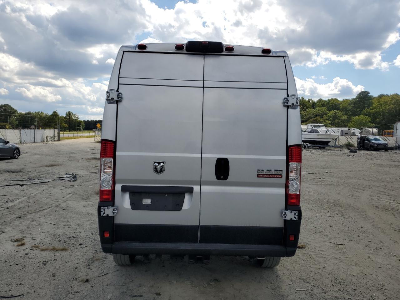 RAM PROMASTER 2500 HIGH