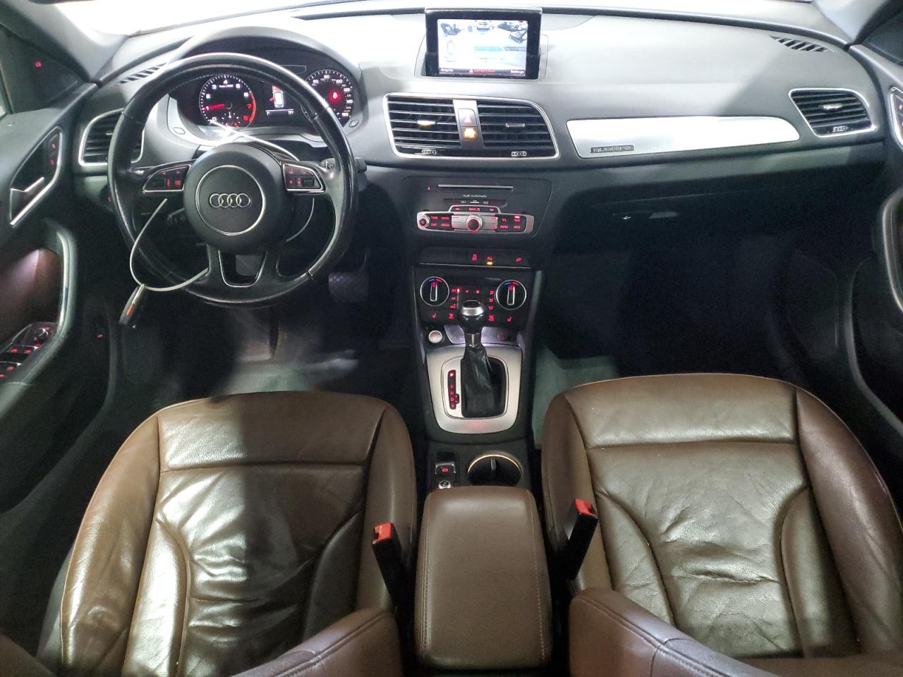 AUDI Q3 PREMIUM PLUS