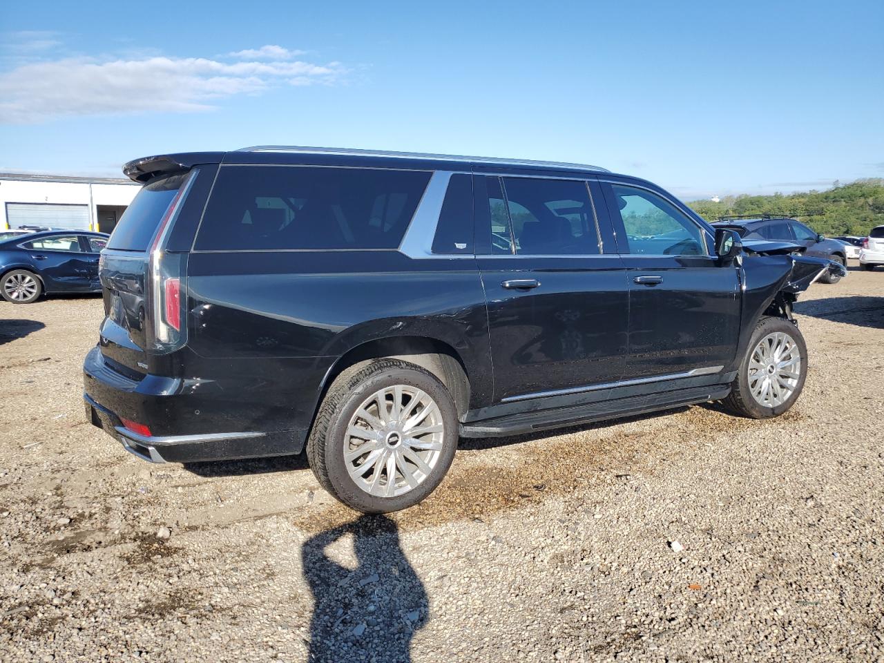 CADILLAC ESCALADE ESV PREMIUM LUXURY