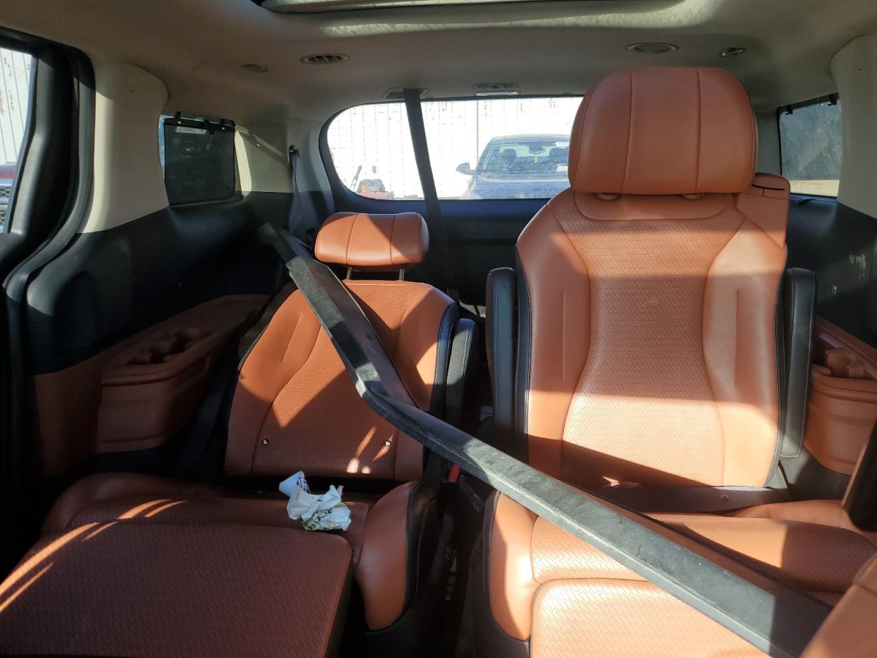 KIA CARNIVAL SX PRESTIGE