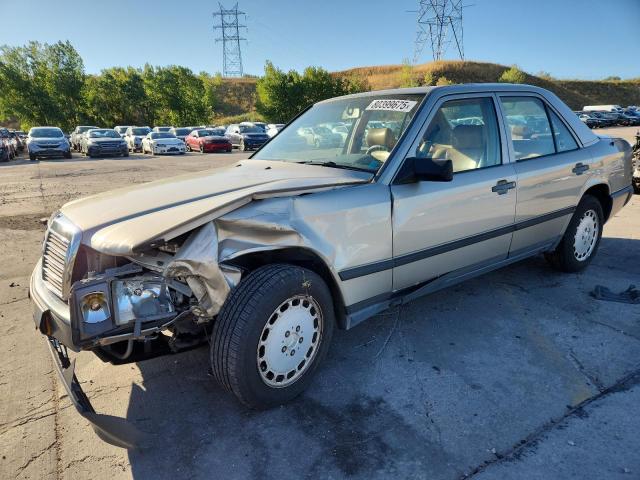 MERCEDES-BENZ 300 E