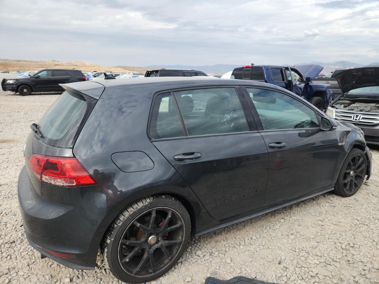 VOLKSWAGEN GOLF GTI