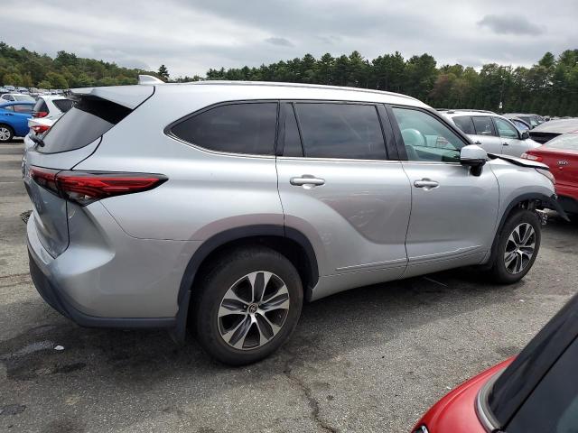 2022 TOYOTA HIGHLANDER 5TDHZRBH9NS581597