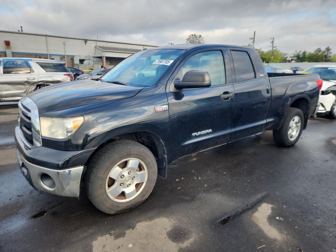 TOYOTA TUNDRA DOUBLE CAB SR5