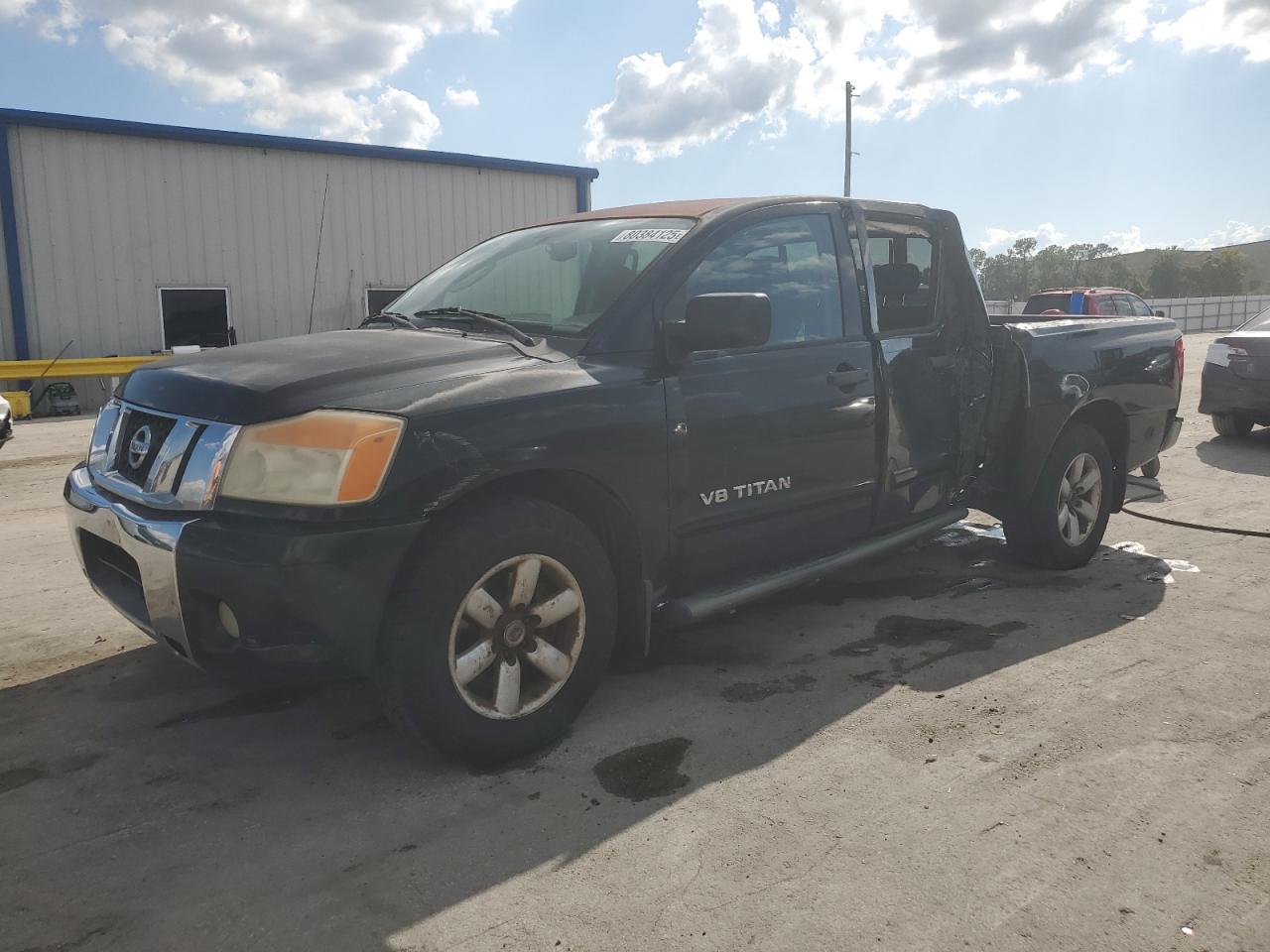 NISSAN TITAN XE