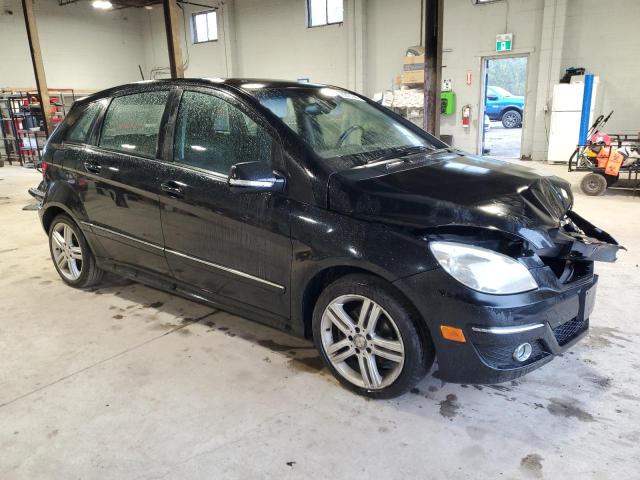 2011 MERCEDES-BENZ B200 - WDDFH3DB7BJ704568