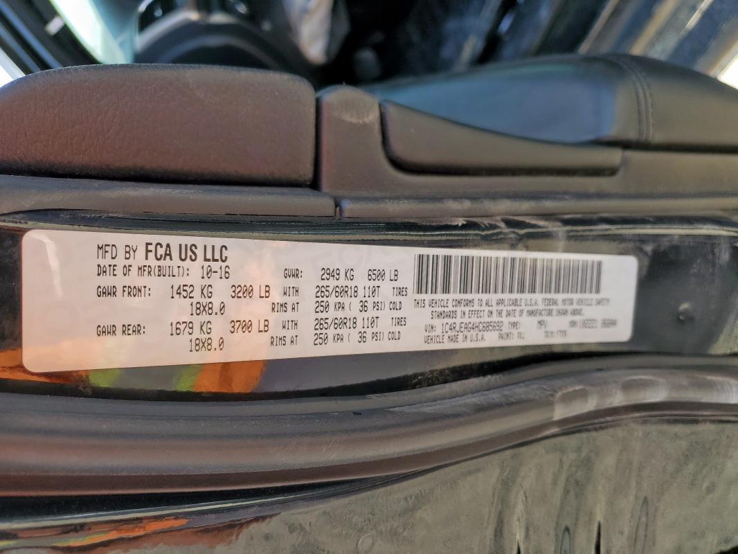 2017 JEEP GRAND CHER - 1C4RJEAG4HC685692