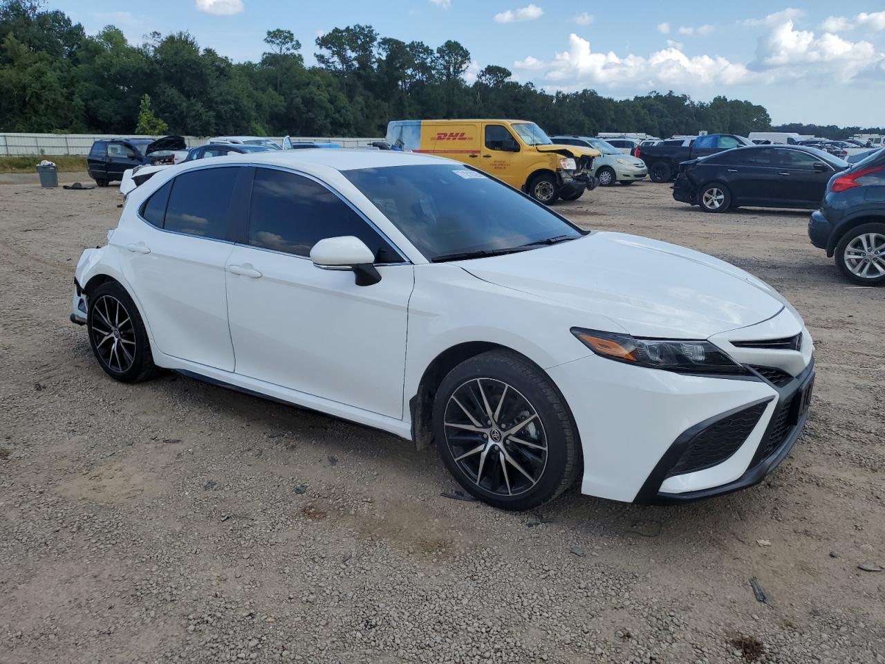 TOYOTA CAMRY SE NIGHT SHADE