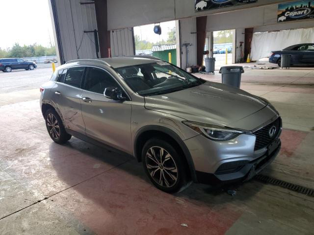 2017 INFINITI QX30 BASE SJKCH5CR2HA025918