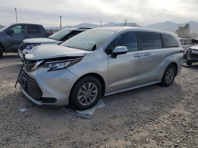 Global Auto Auctions: 2021 TOYOTA SIENNA LE
